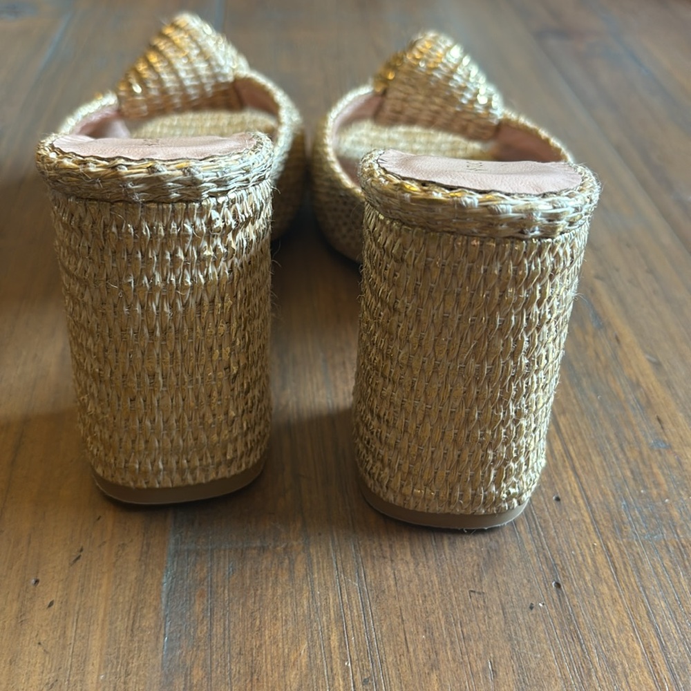 Tuckernuck gold raffia heels - Picture 6 of 7